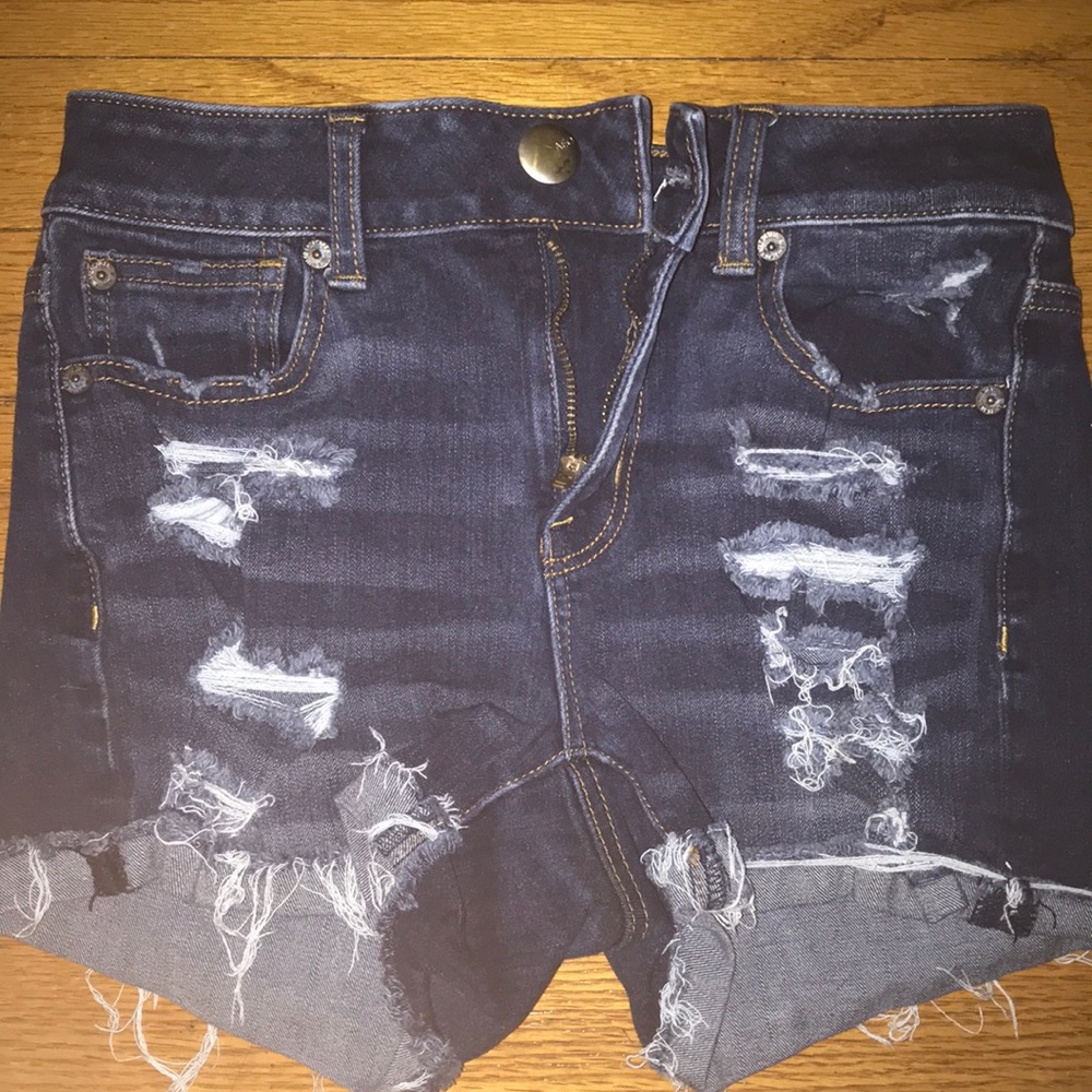american eagle distressed jeans short